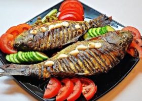 Карась запеченный в духовке