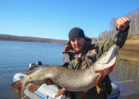 Рыбалка на Красноярском море